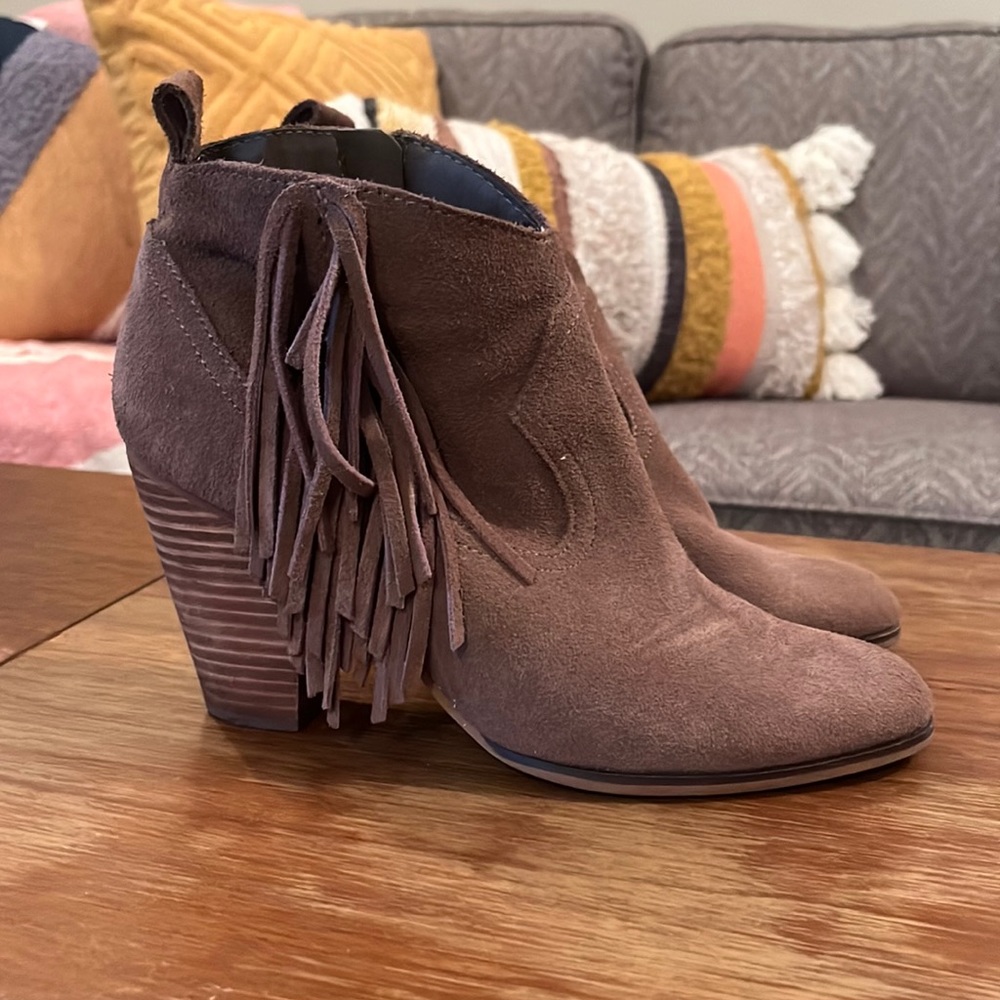 Steve Madden ankle booties size 9